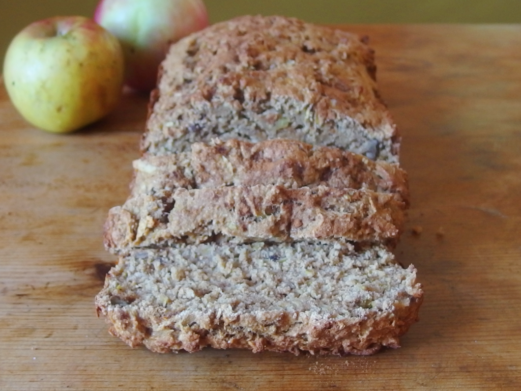 Whole Wheat Apple Harvest Cinnamon Bread | danicaliforniacooks.com