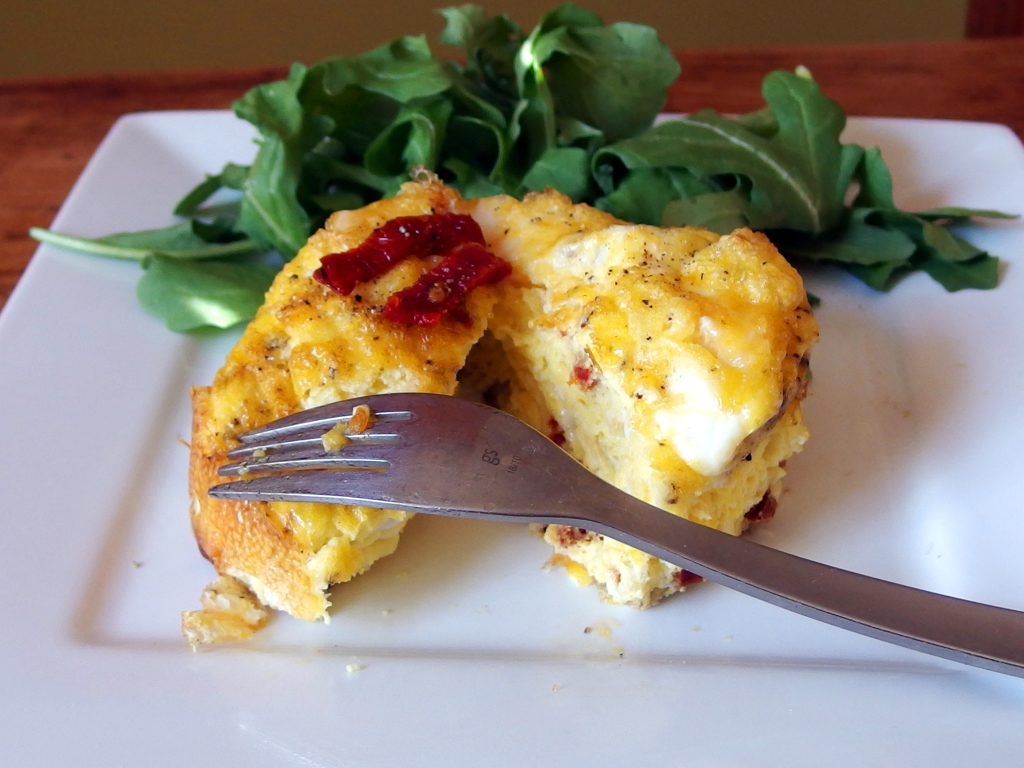 Sundried Tomato and Mozzarella Frittata for One | danicaliforniacooks.com