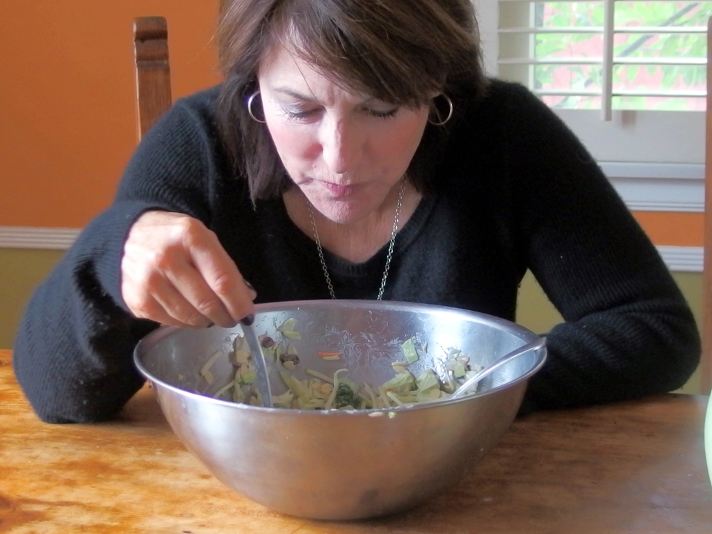 Apple Cider Vinegar Coleslaw with Almonds and Raisins | danicaliforniacooks.com