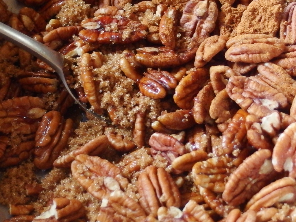 Vegan Candied Pecans | danicaliforniacooks.com