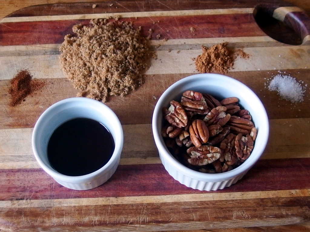 Vegan Candied Pecans | danicaliforniacooks.com