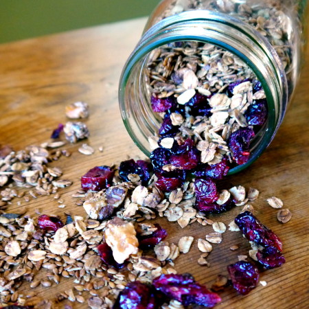 Cranberry Walnut Granola with Flax Seeds | danicaliforniacooks.com