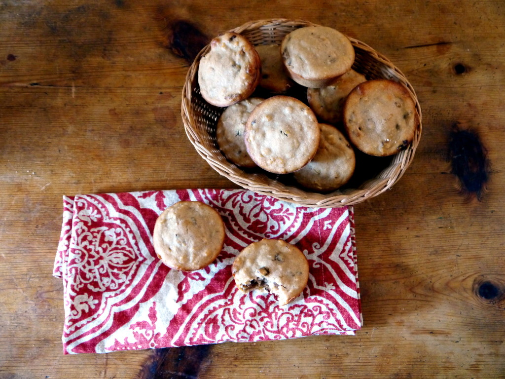 Multigrain Walnut and Date Muffins | danicaliforniacooks.com