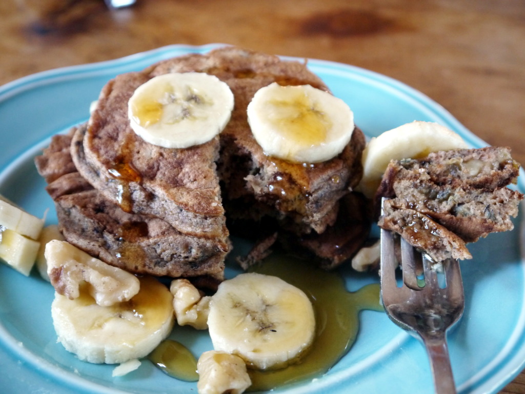 Banana Walnut Oat Pancakes | danicaliforniacooks.com