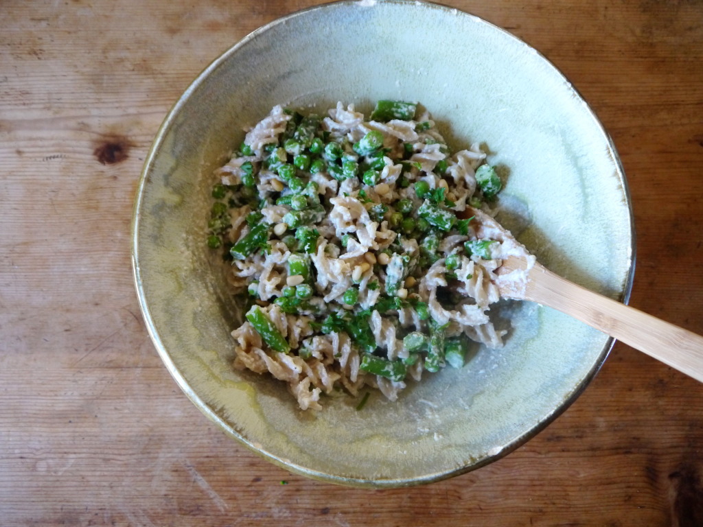 Creamy Vegan Spring Vegetable Pasta | danicaliforniacooks.com
