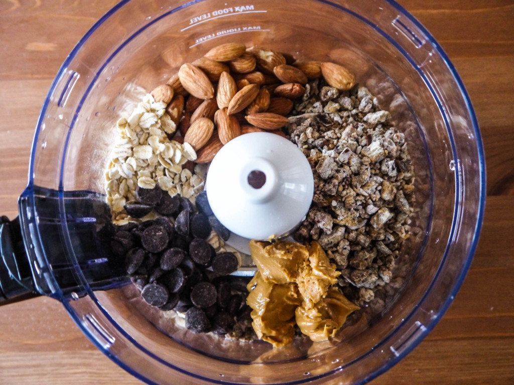 Trail Mix Truffles | danicaliforniacooks.com