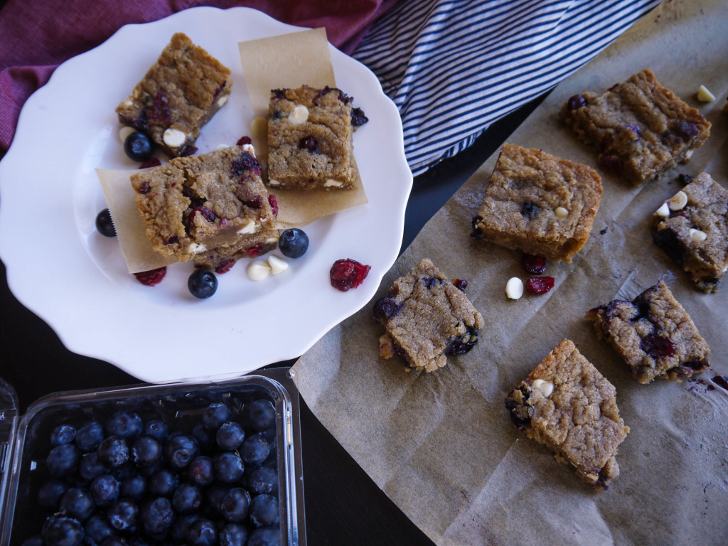 Red, White, and Blondies | danicaliforniacooks.com