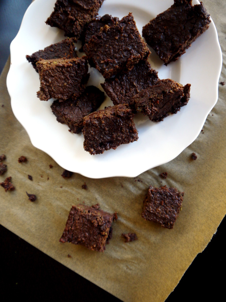 Extra Fudgy Paleo Zucchini Brownies | danicaliforniacooks.com