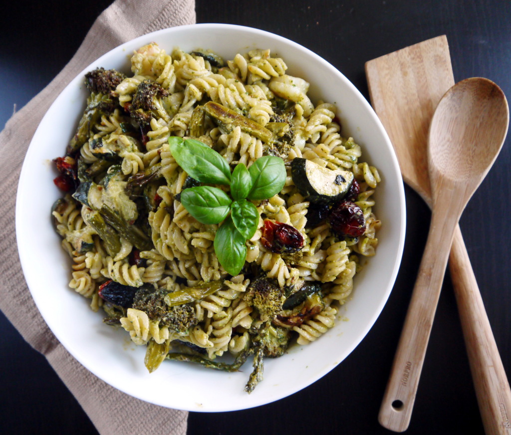Summer Roasted Vegetable Pasta with Vegan Pesto | danicaliforniacooks.com