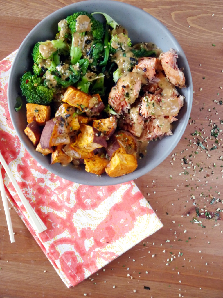 Salmon Bowls with Miso Dressing | danicaliforniacooks.com