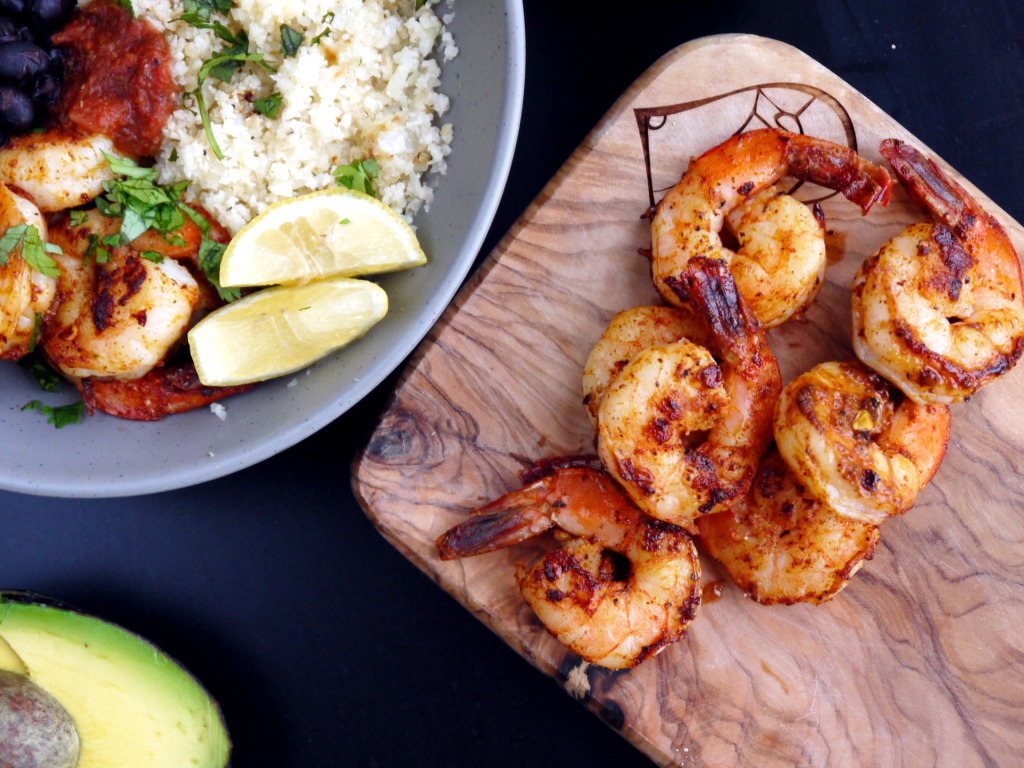 Shrimp Taco Bowls with Cauliflower Rice (gluten free) | danicaliforniacooks.com