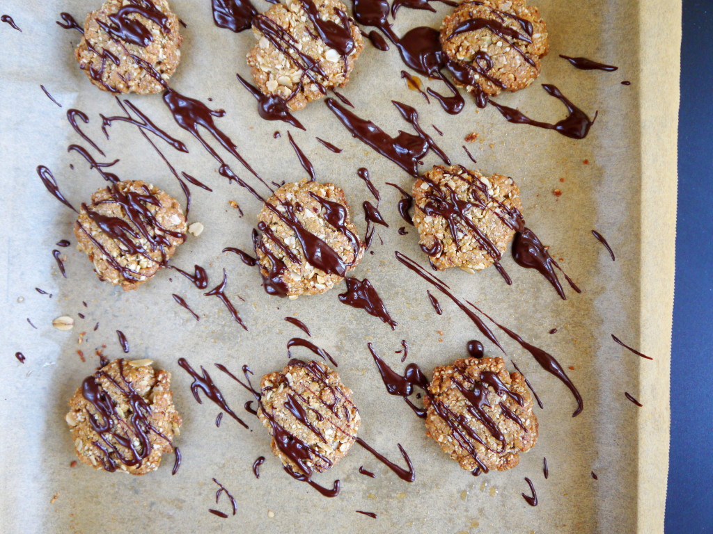 Vegan Gingersnap Cookies | danicaliforniacooks.com