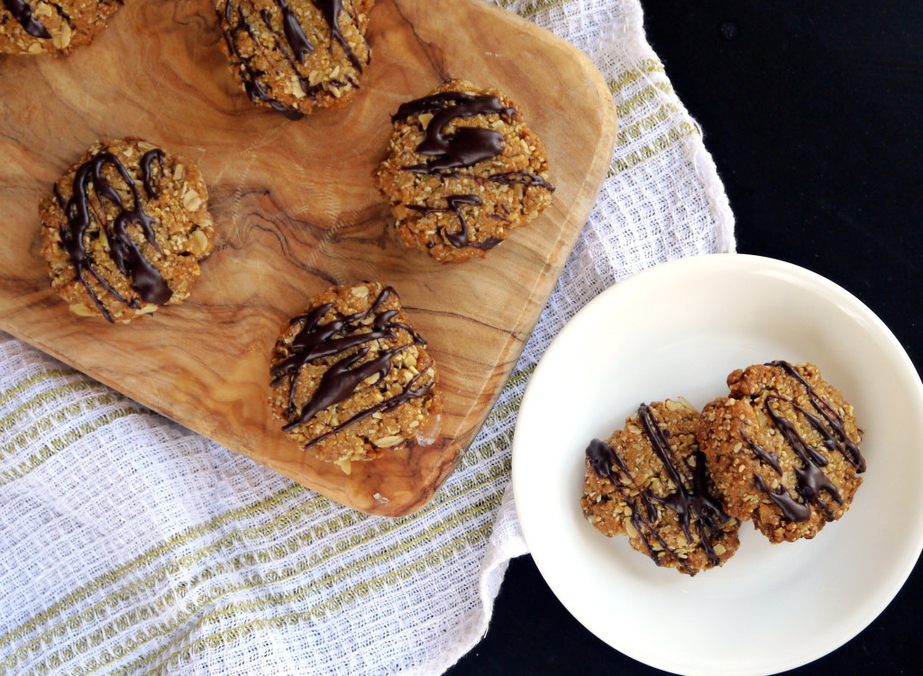 Vegan Gingersnap Cookies | danicaliforniacooks.com