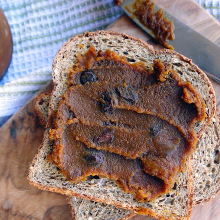 Crockpot Pumpkin Apple Raisin Butter (vegan)